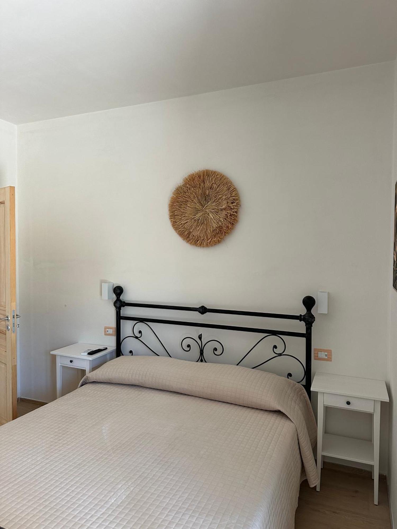 Li Mori Rooms Lizzanello Exterior photo