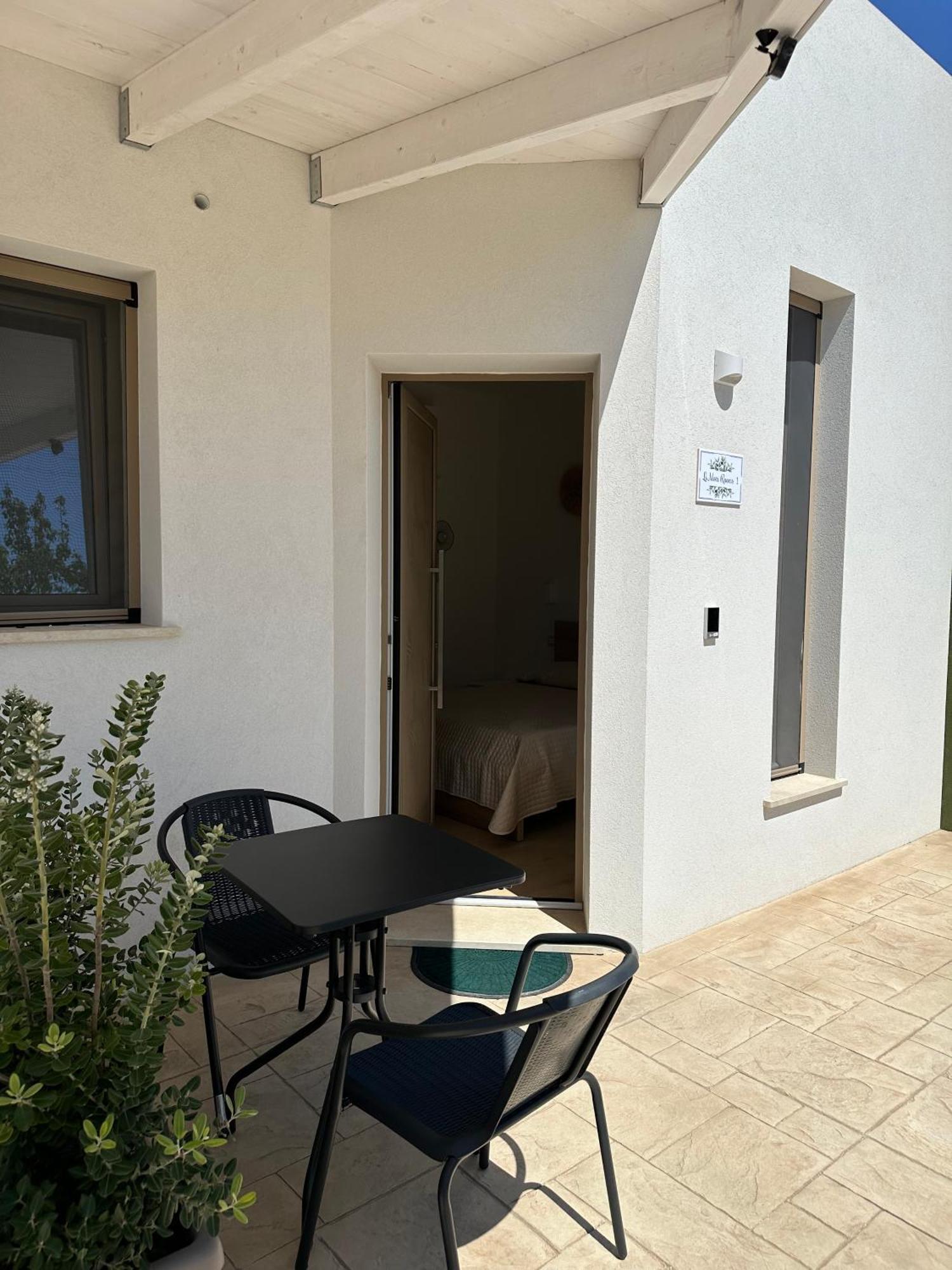 Li Mori Rooms Lizzanello Exterior photo