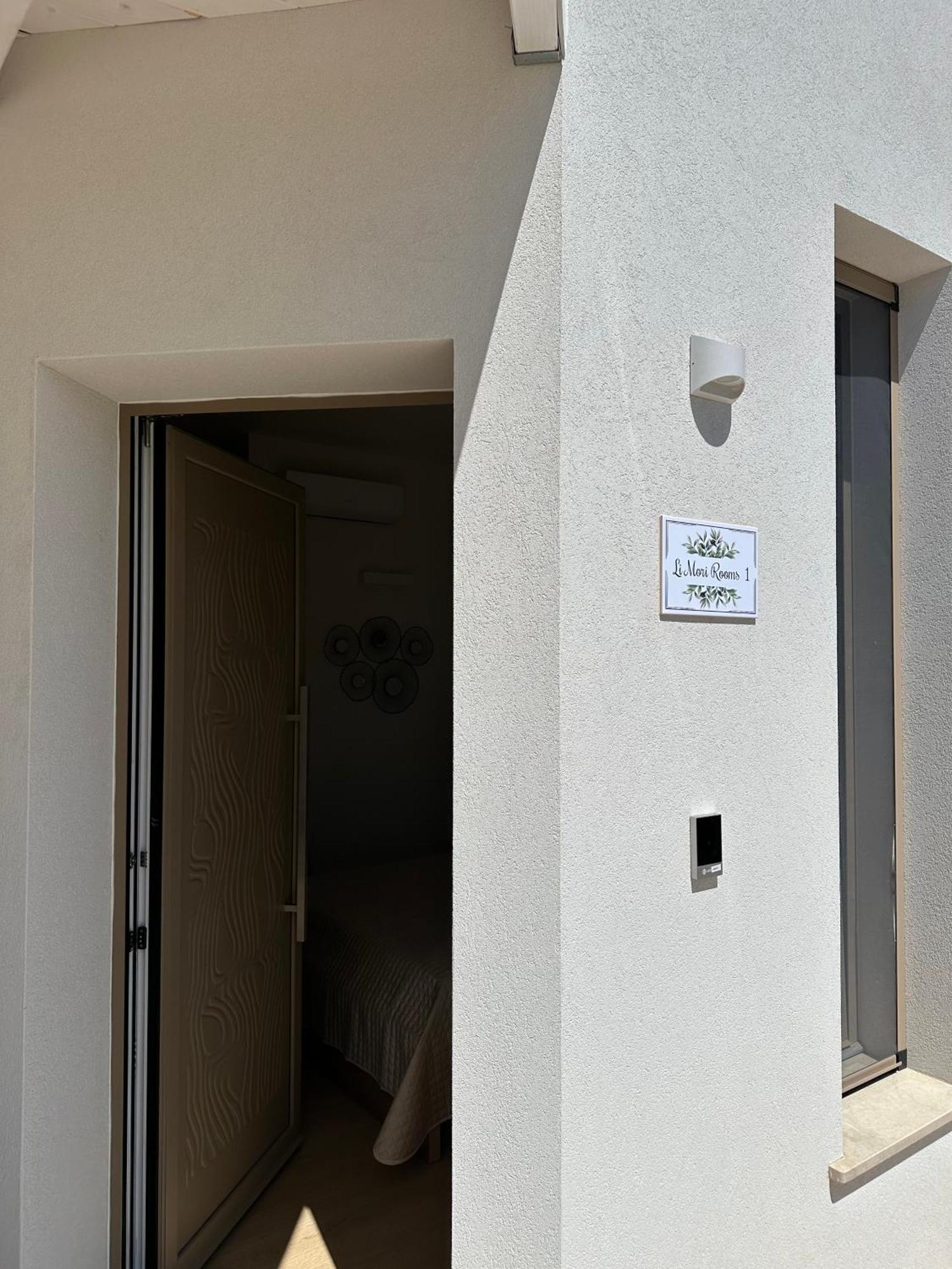 Li Mori Rooms Lizzanello Exterior photo
